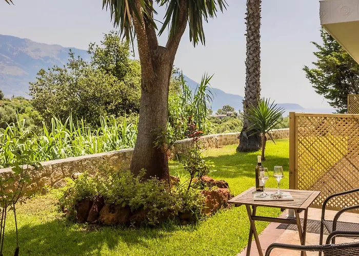 Theros Retreat Spartia (Kefalonia)