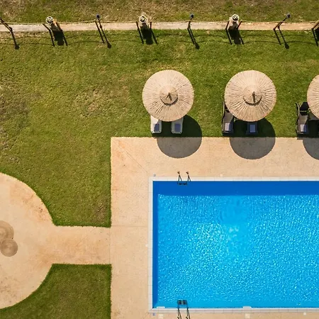 Theros Retreat Apartmanhotel