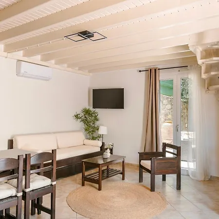 Theros Retreat Apartmanhotel Szpartiá