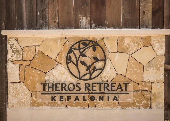 Theros Retreat Aparthotel 4*