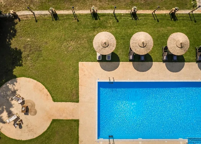 Theros Retreat Aparthotel